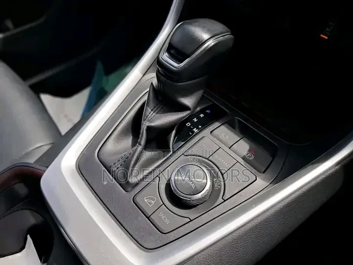 Toyota RAV4 2019 Pearl
