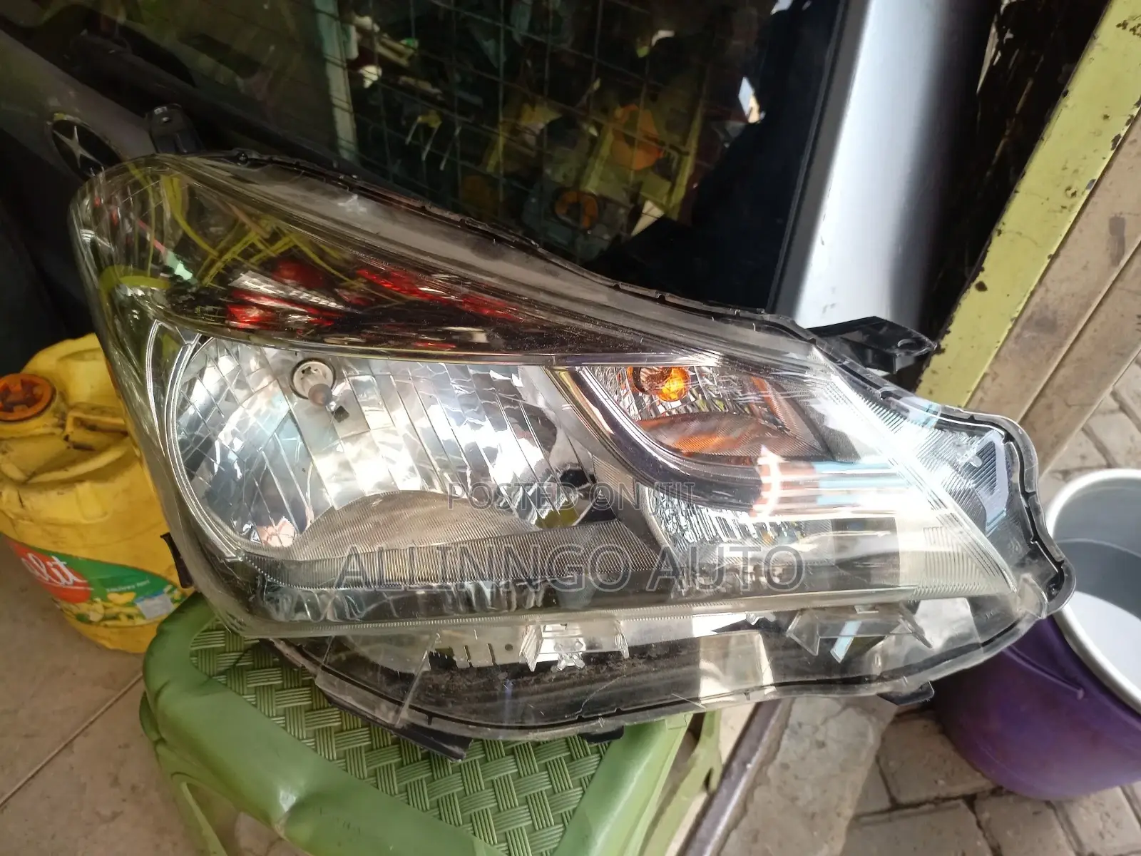 2014 Toyota Vitz Headlights