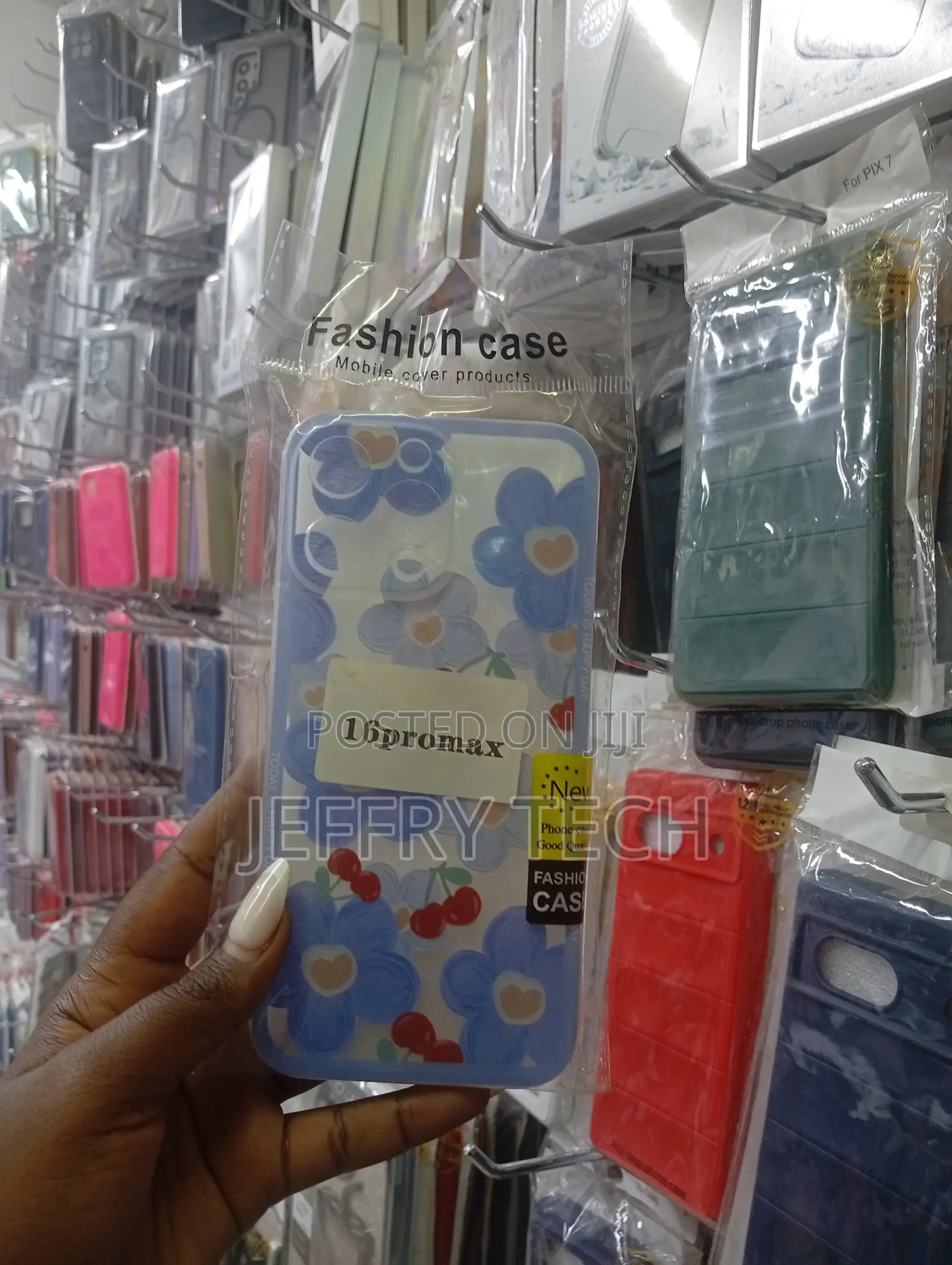 Floral-Themed Protective Case Designed for the iPhone 16 Pro Max.