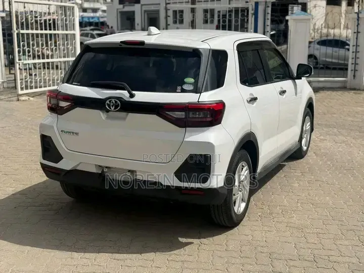 Toyota Raize 2019 White