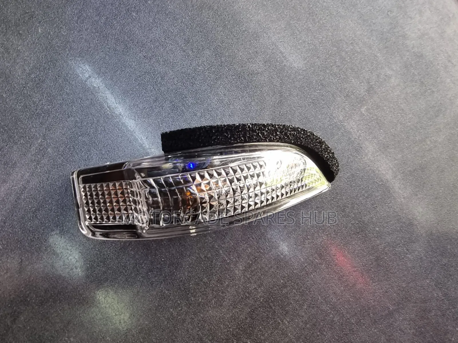 Toyota Vitz Premio Allion Aqua Fielder Axio Side Mirror Indicator