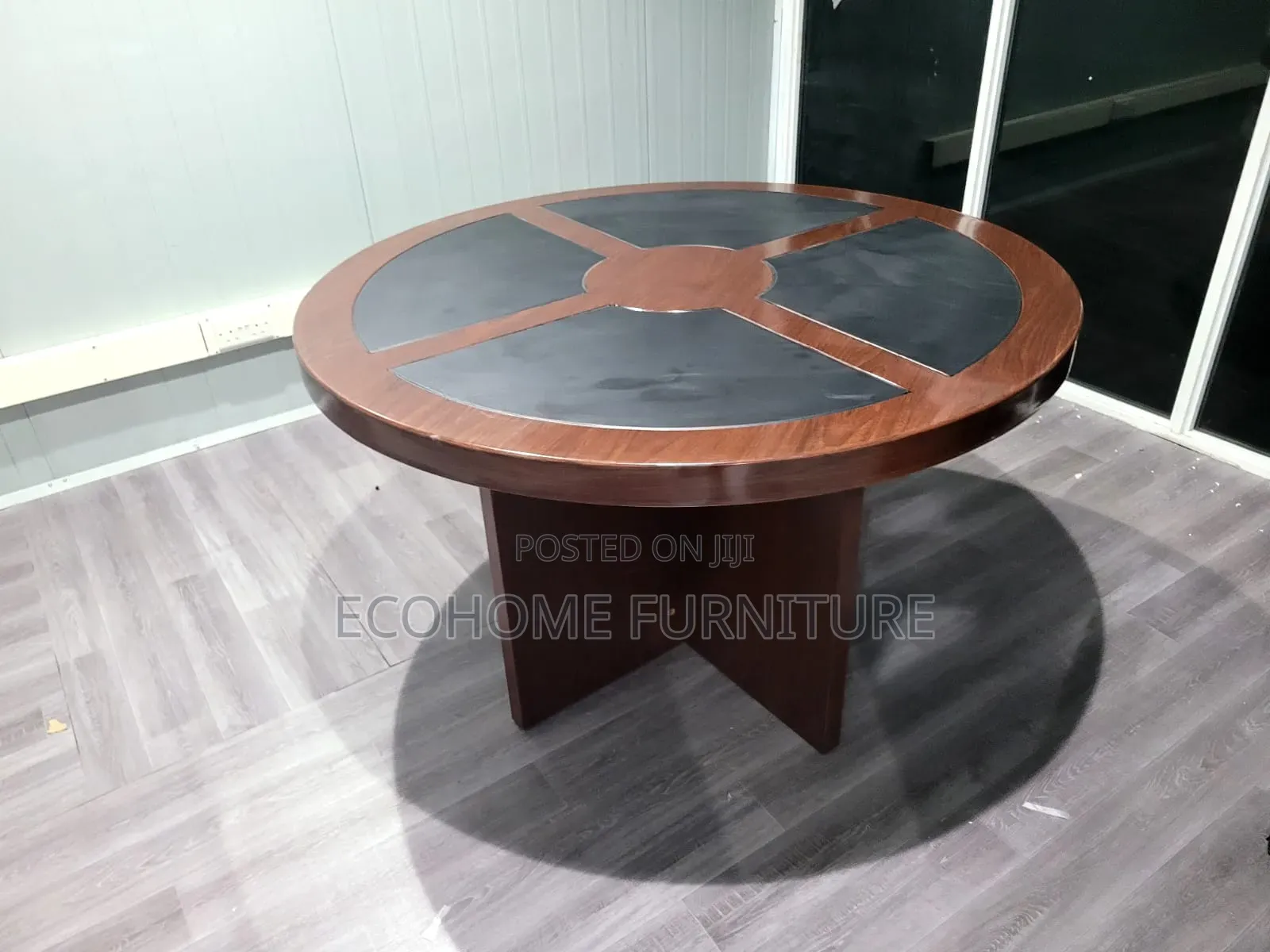 Vip Round Conference Table