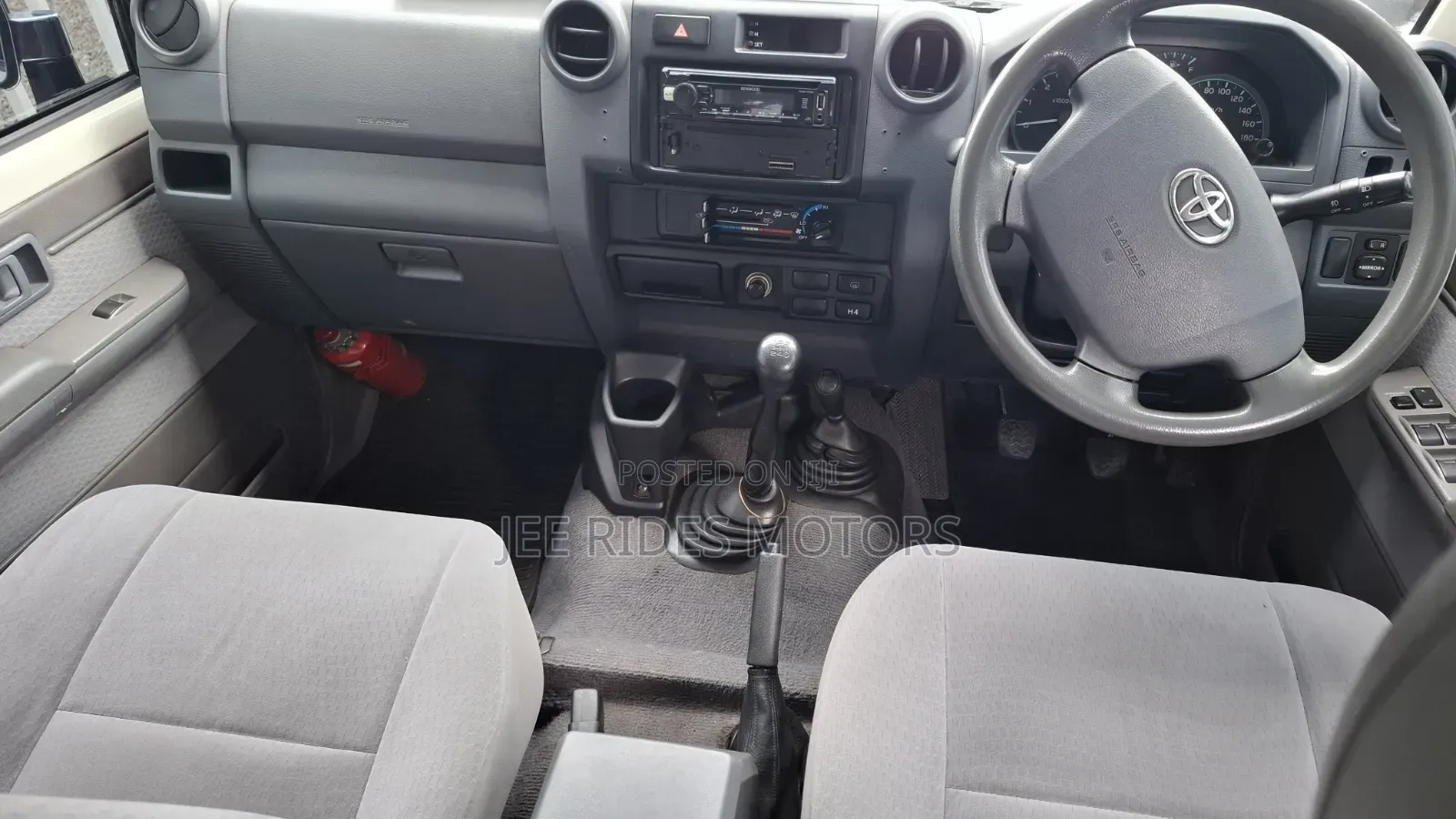 Toyota Land Cruiser 2016 White