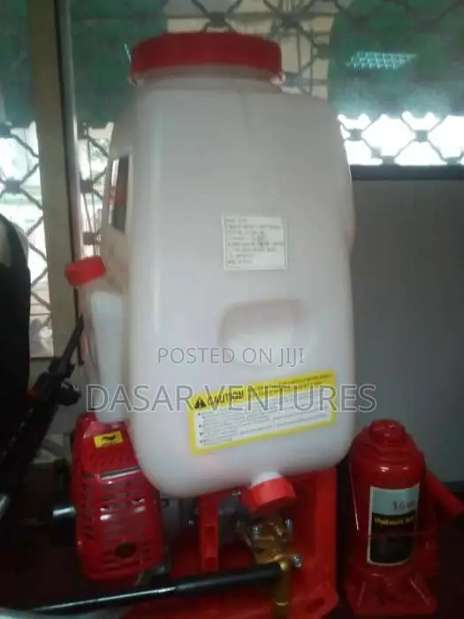 Sprayer Machine