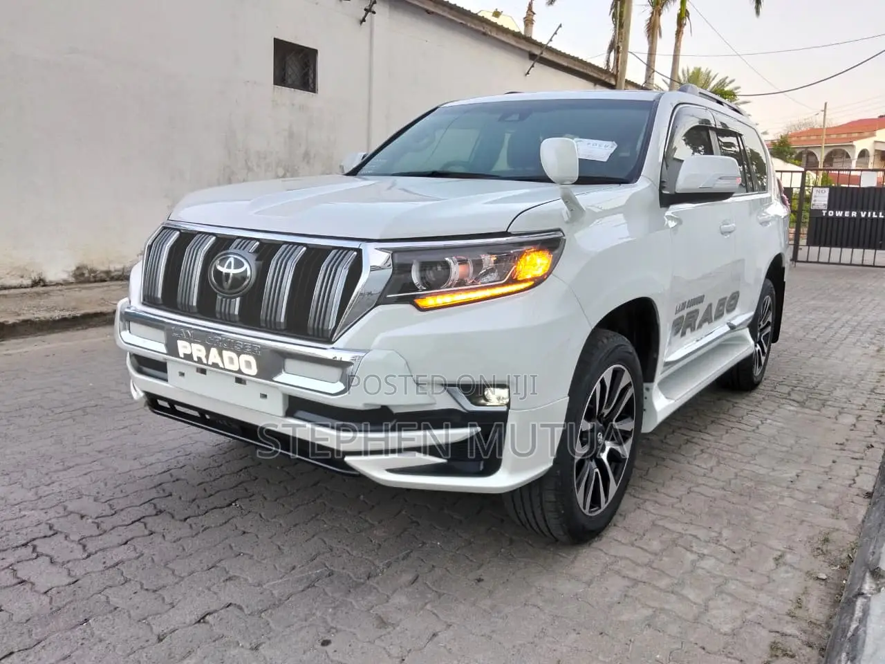 Toyota Land Cruiser Prado 2.8 2020 White