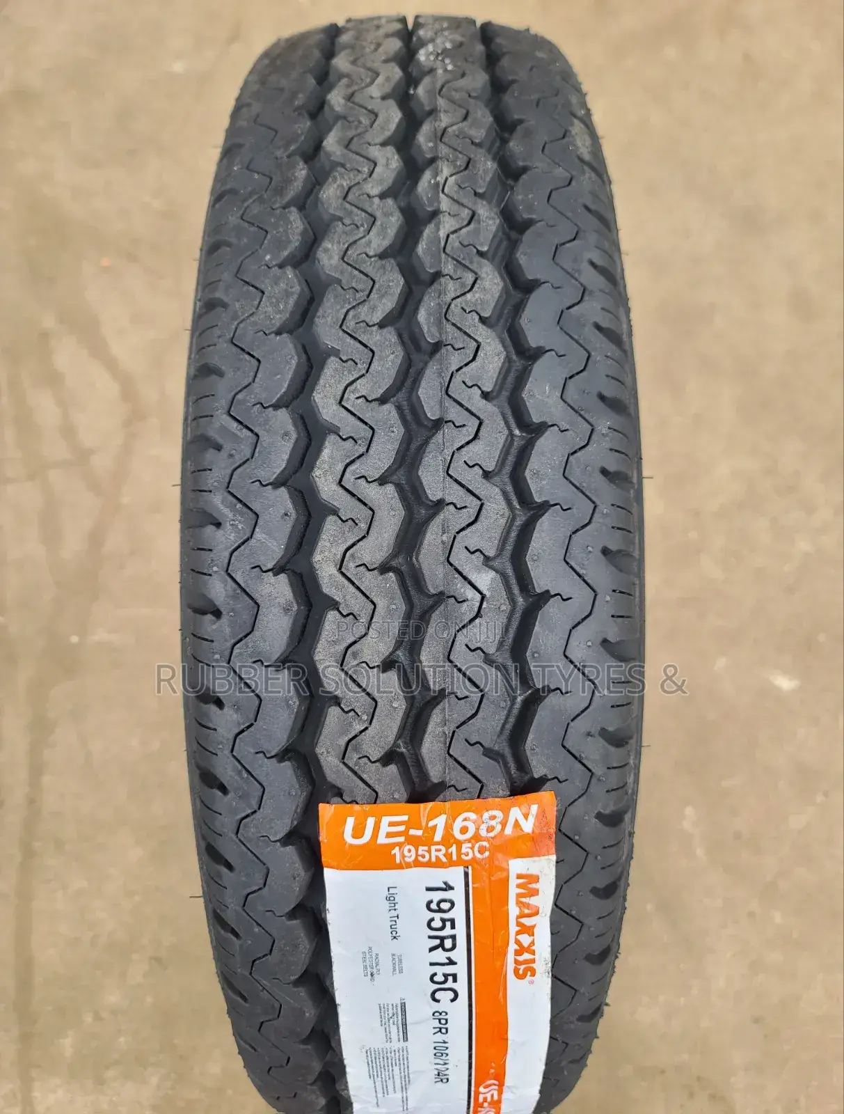 195r15 C Maxxis Tyres Ue-168 [Made in Thailand ]