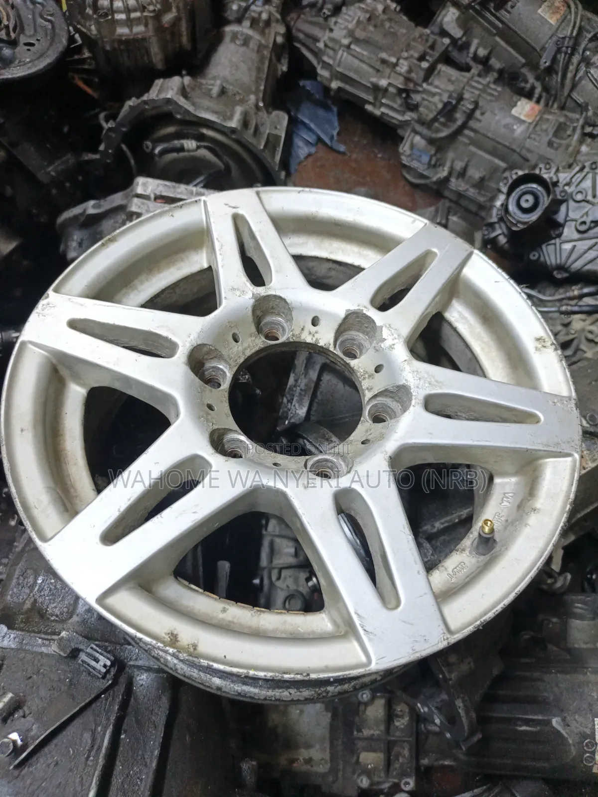 Toyota Hiace Chrome Rims Set