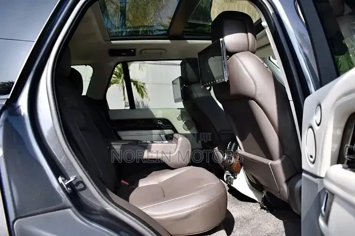 Land Rover Range Rover Vogue 2021 Matt Black