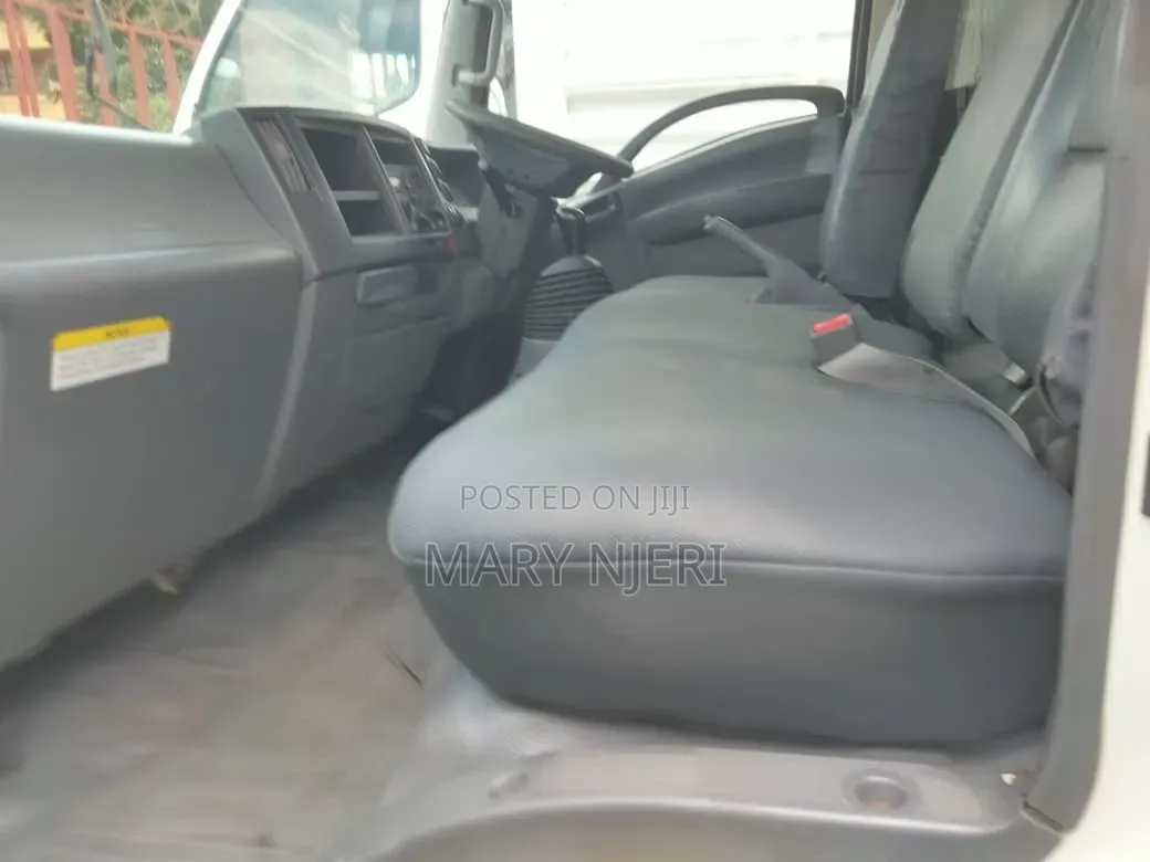 Isuzu NQR Truck