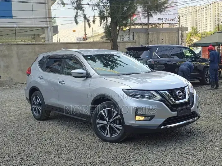 Nissan X-Trail 2018 Silver