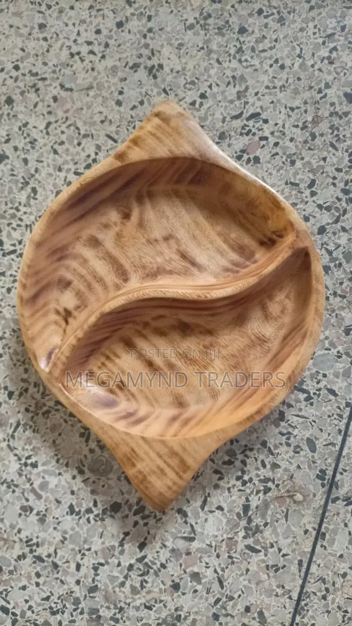 Wooden Partition Platter / Hand Crafted Partition Wood Plate
