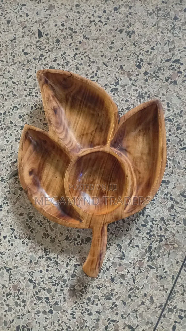 Handcrafted Wooden Leaf Plate / Partitioned Plate