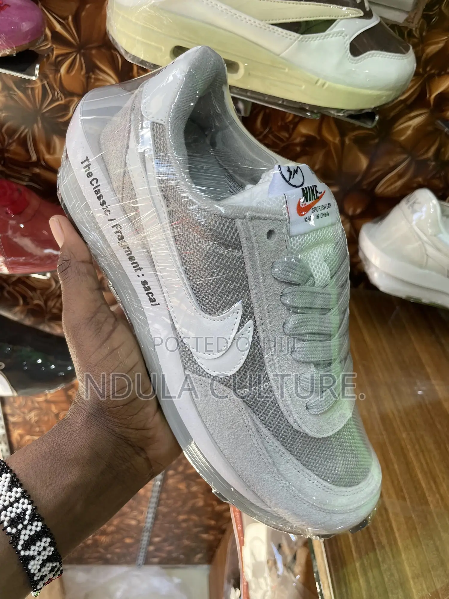 Nike Saccai