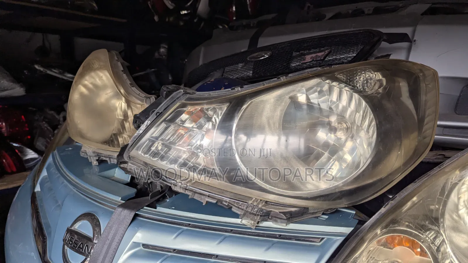 Nissan Advan Ad Headlight