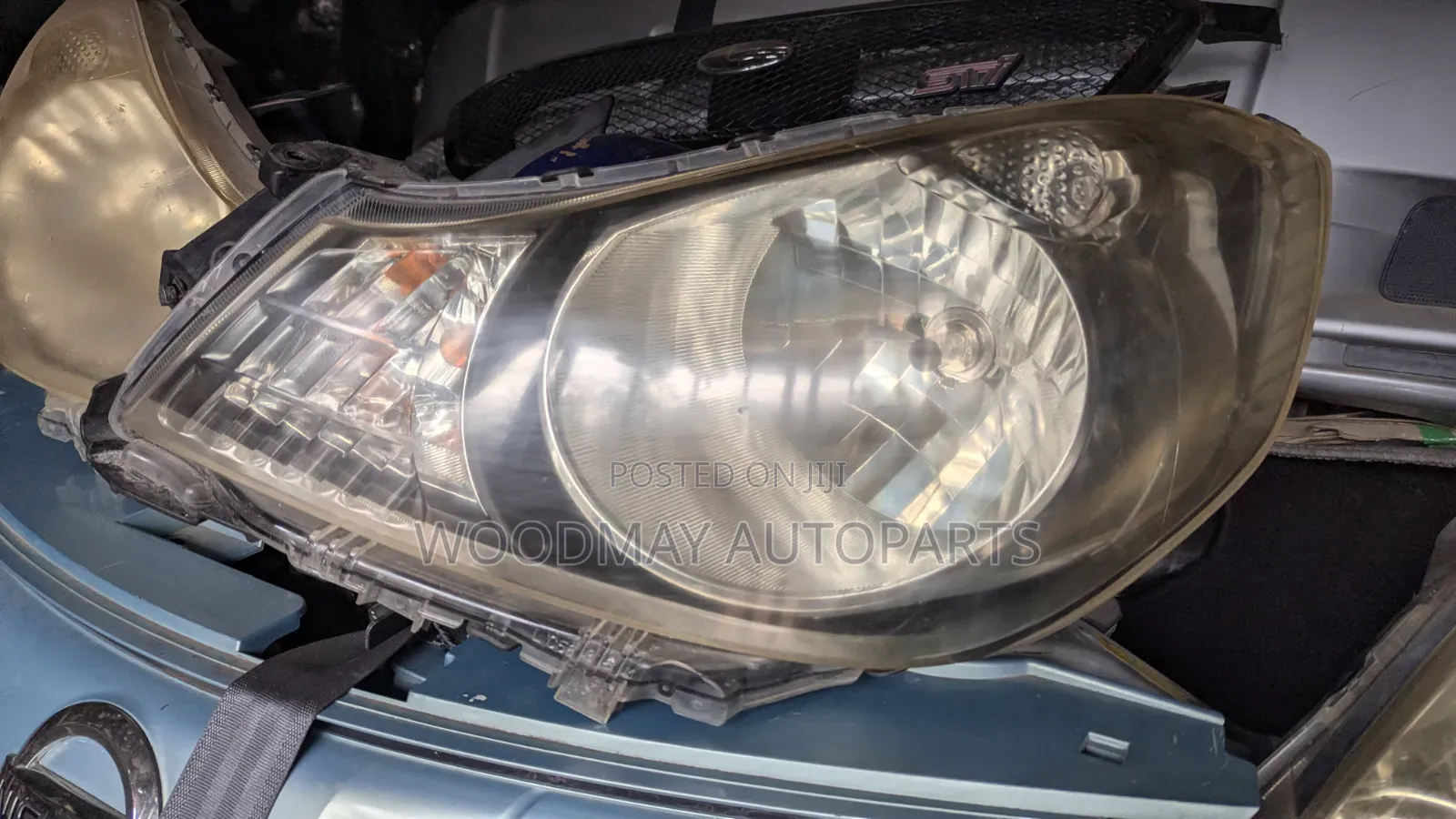 Nissan Advan Ad Headlight