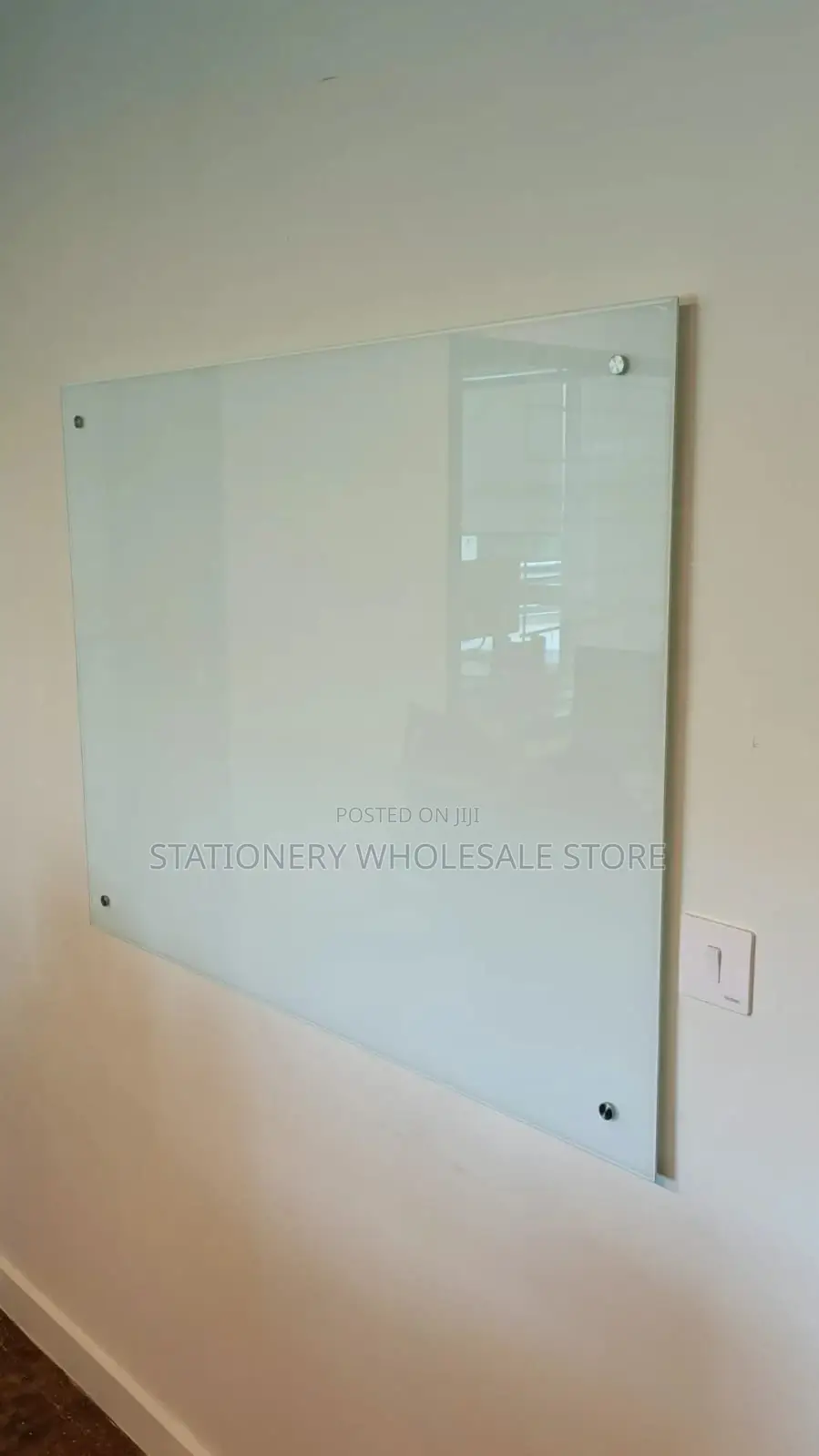 Glass Whiteboard 100cm X 100cm - 1m X 1m