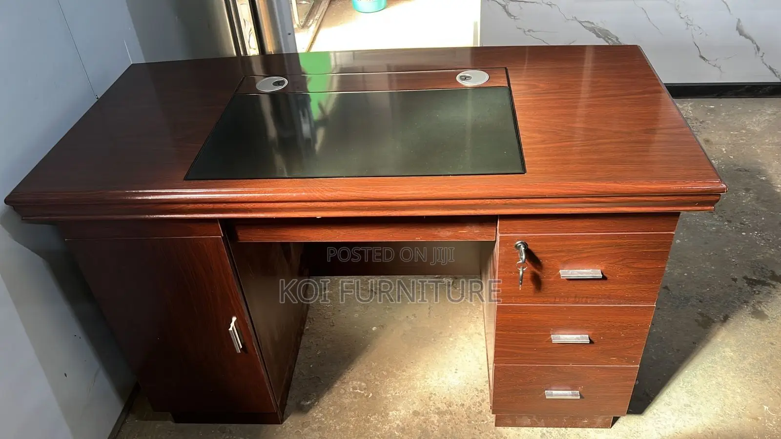 Office Desk; 1.2 Meters Executive Compact Mahogany Executive Desk