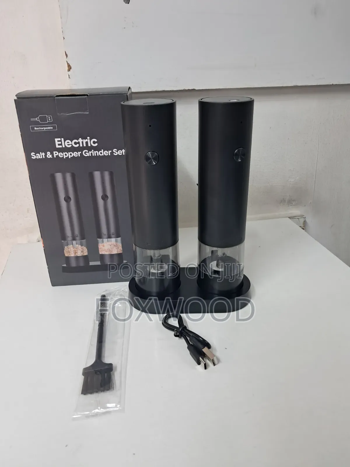 2 in 1 Electric Pepper Grinder or Salt Mill,