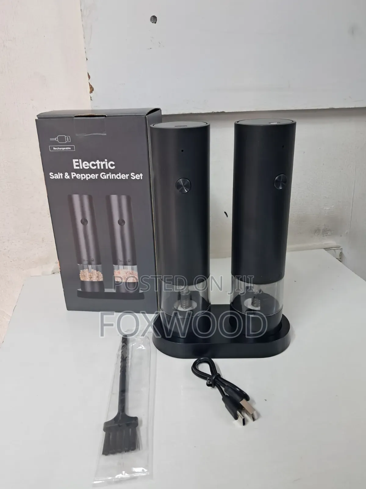 2 in 1 Electric Pepper Grinder or Salt Mill,
