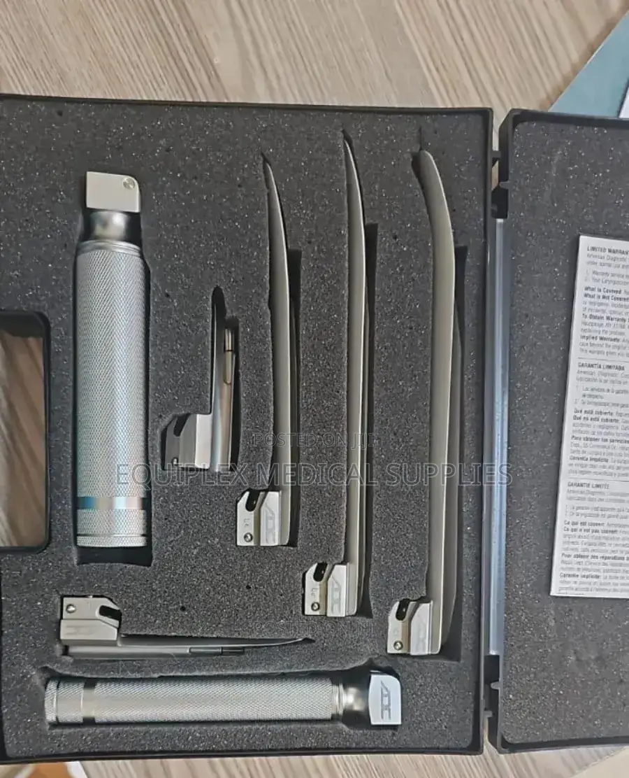 5 Blades Laryngoscope With Straight Blades (Miller Type)