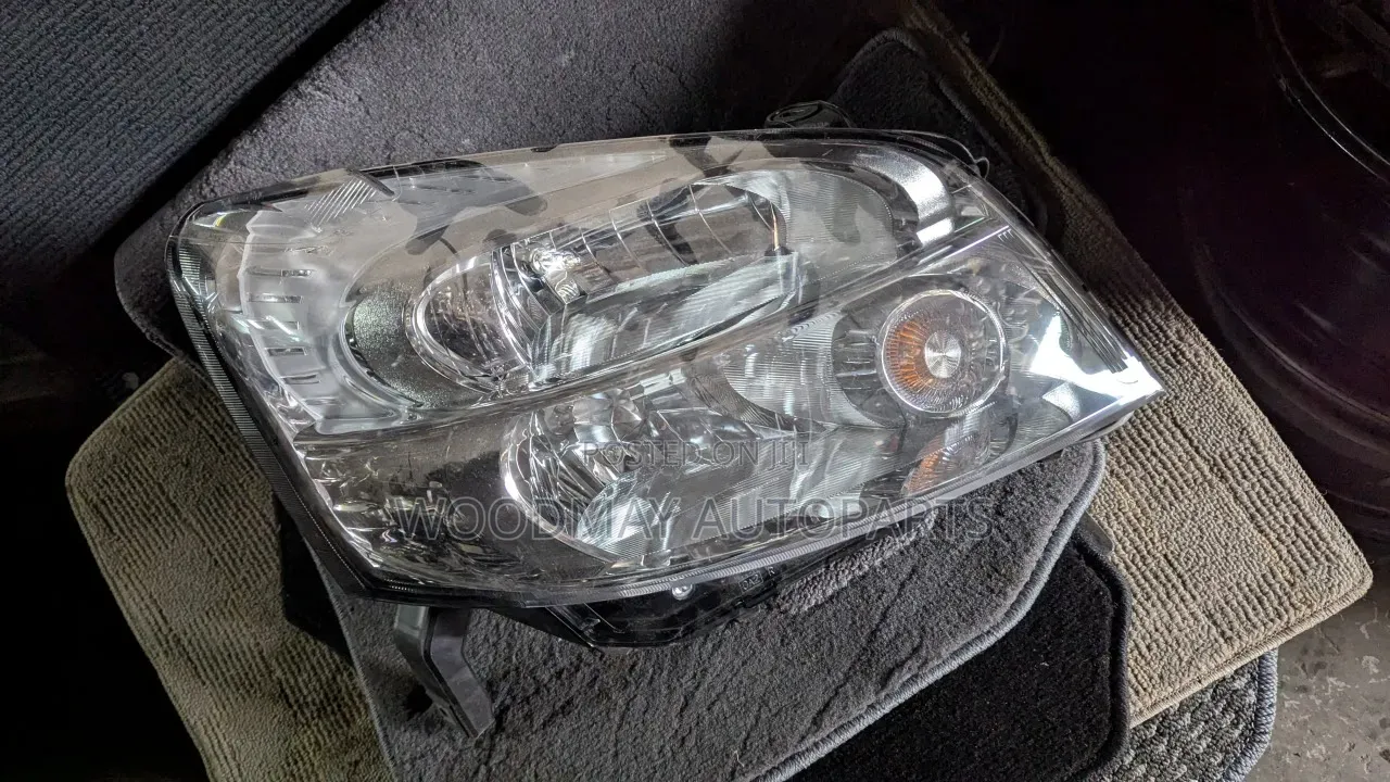 Nissan Lafesta Headlight
