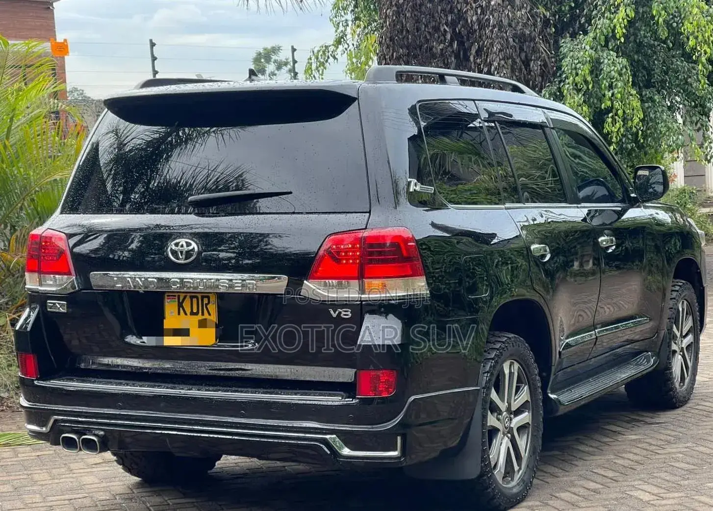 Toyota Land Cruiser 4.6 V8 ZX 2011 Black