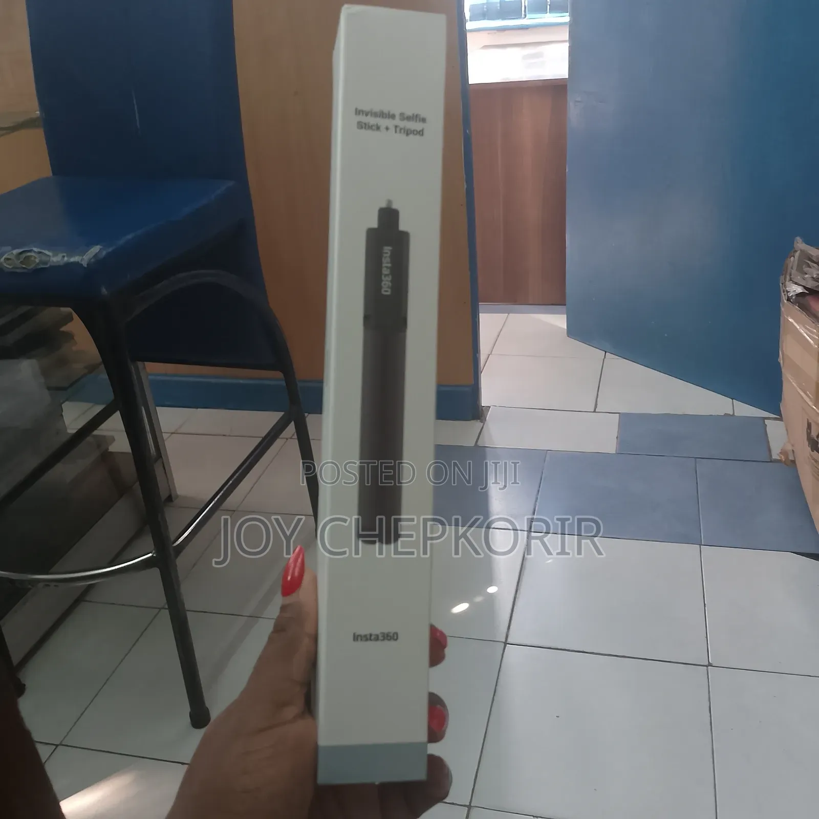 Insta360 2-in-1 Invisible Selfie Stick + Tripod