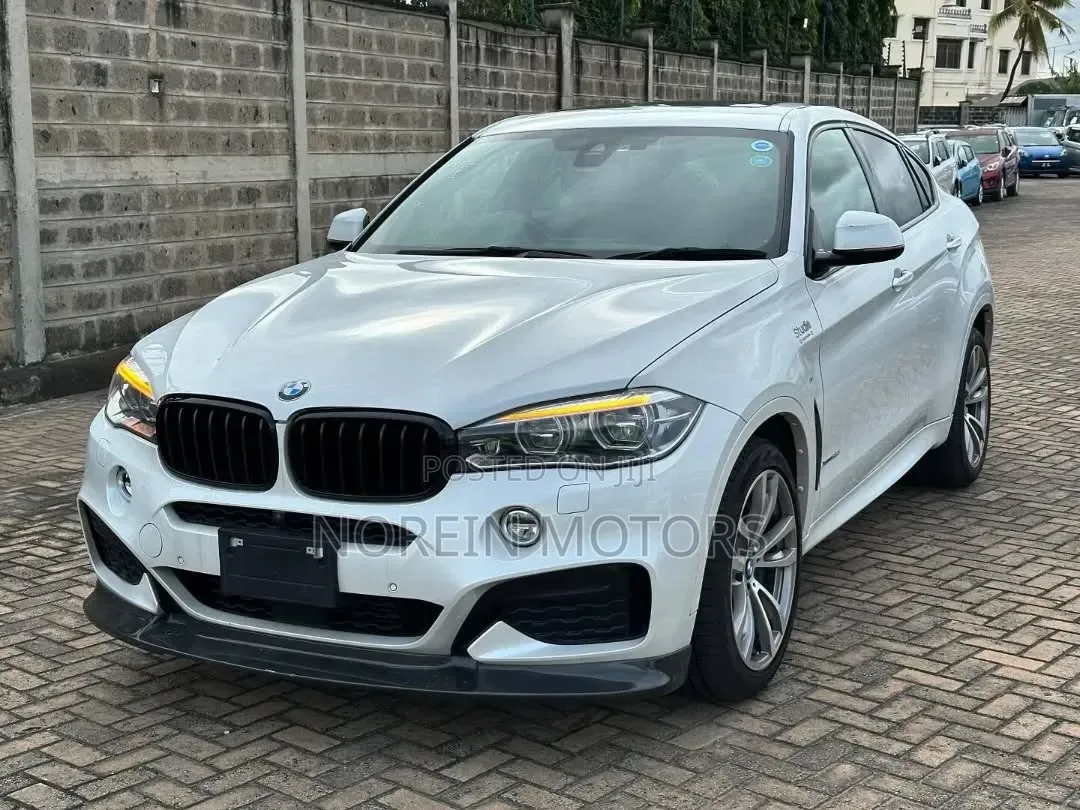 BMW X6 2018 Off white