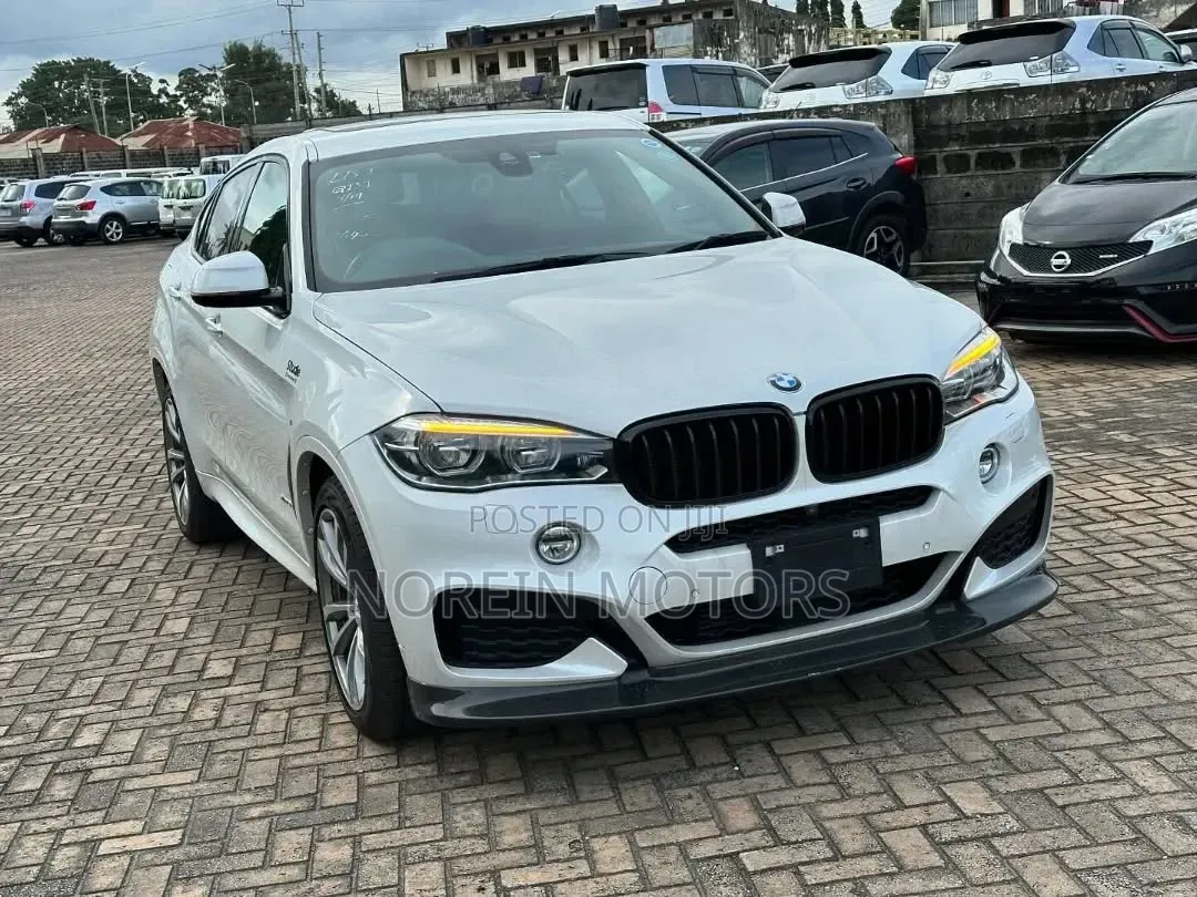 BMW X6 2018 Off white