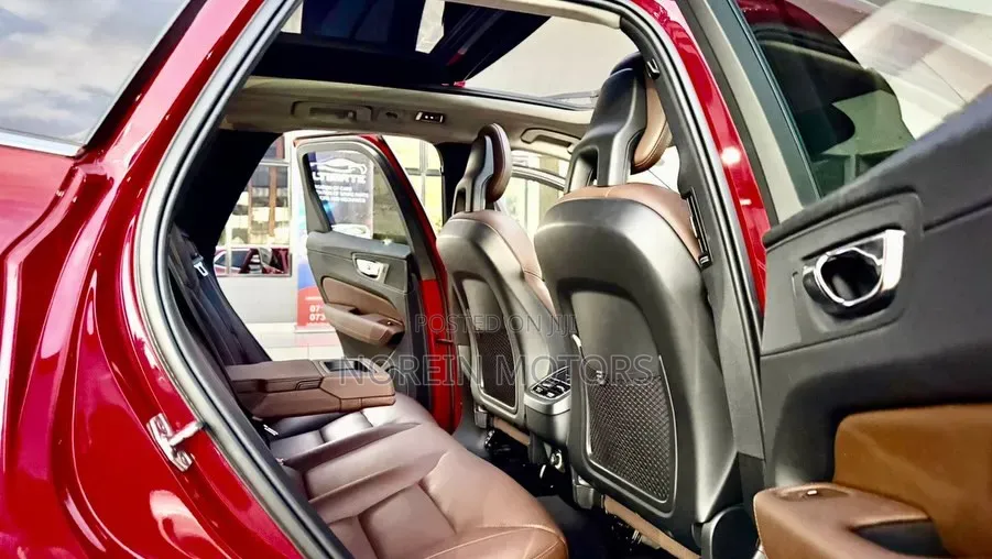 Volvo XC90 2019 Red