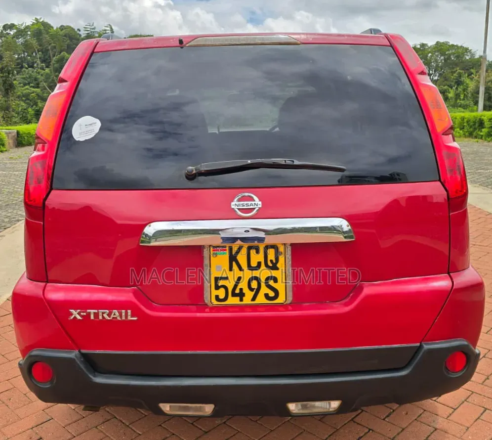 Nissan X-Trail 2010 Red