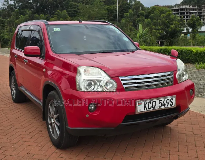 Nissan X-Trail 2010 Red