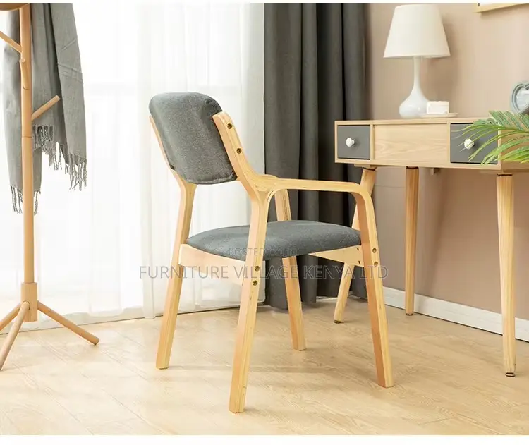 Modern Fabric Conference Chair With Wooden Armrest