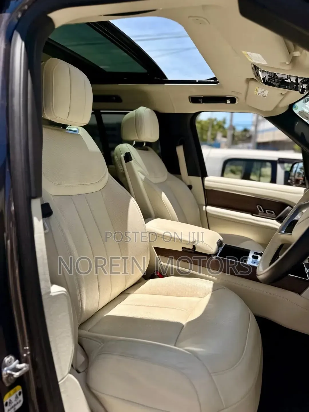 Land Rover Range Rover Vogue 2022 Burgundy