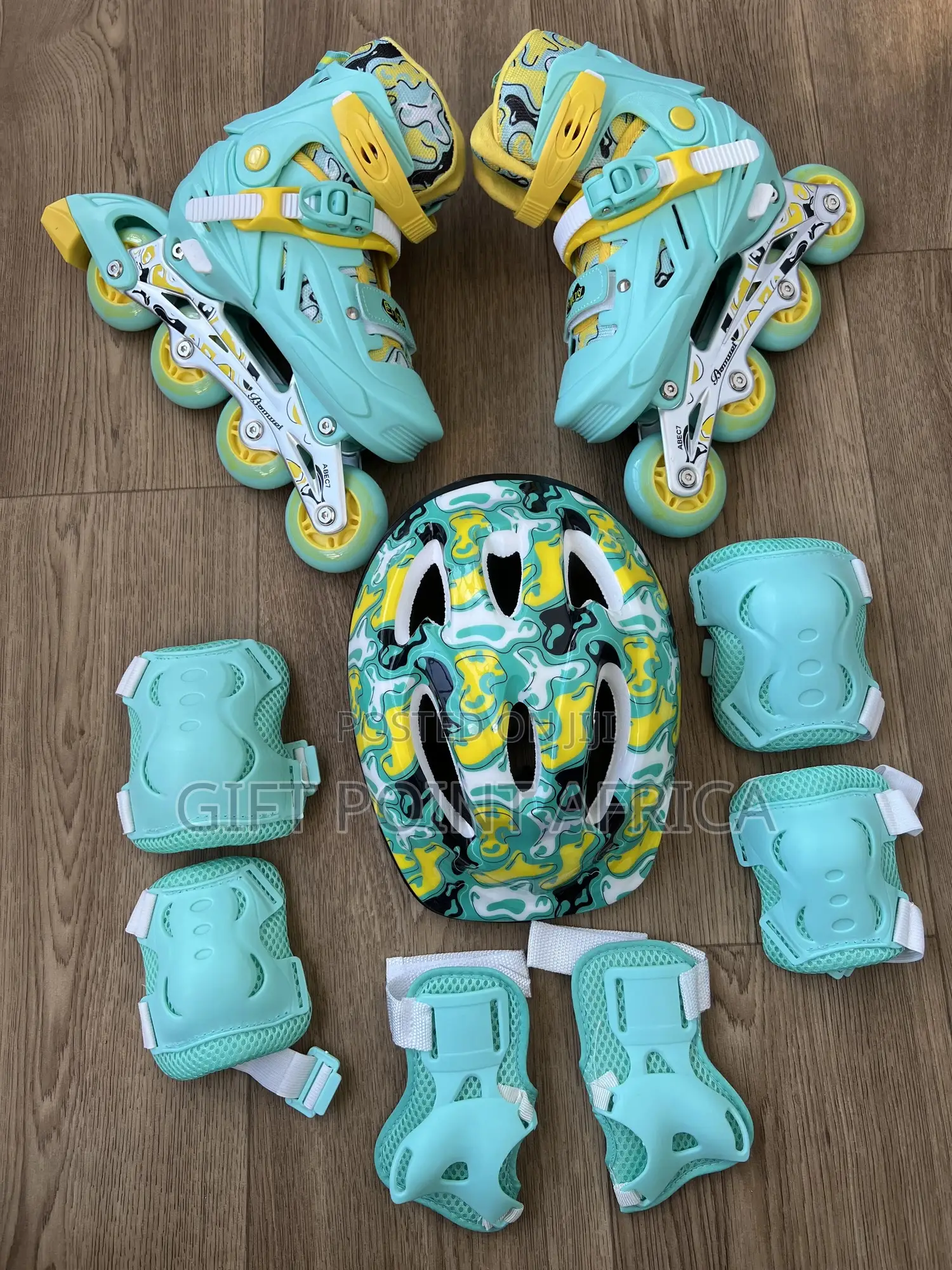 Full Set Adjustable Roller Skates With Rubber Wheels for Kids