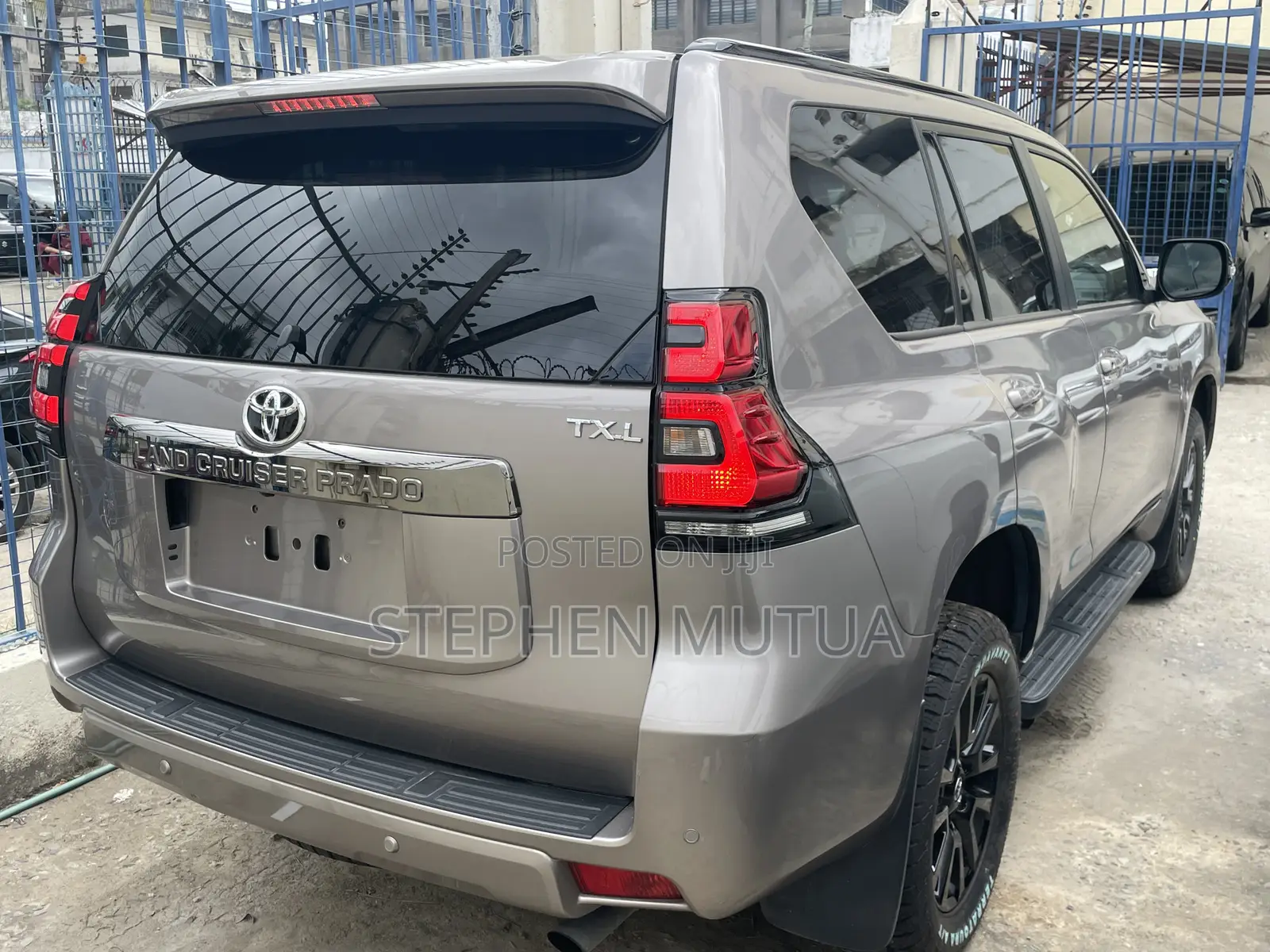 Toyota Land Cruiser Prado 2.7 2019 Gray