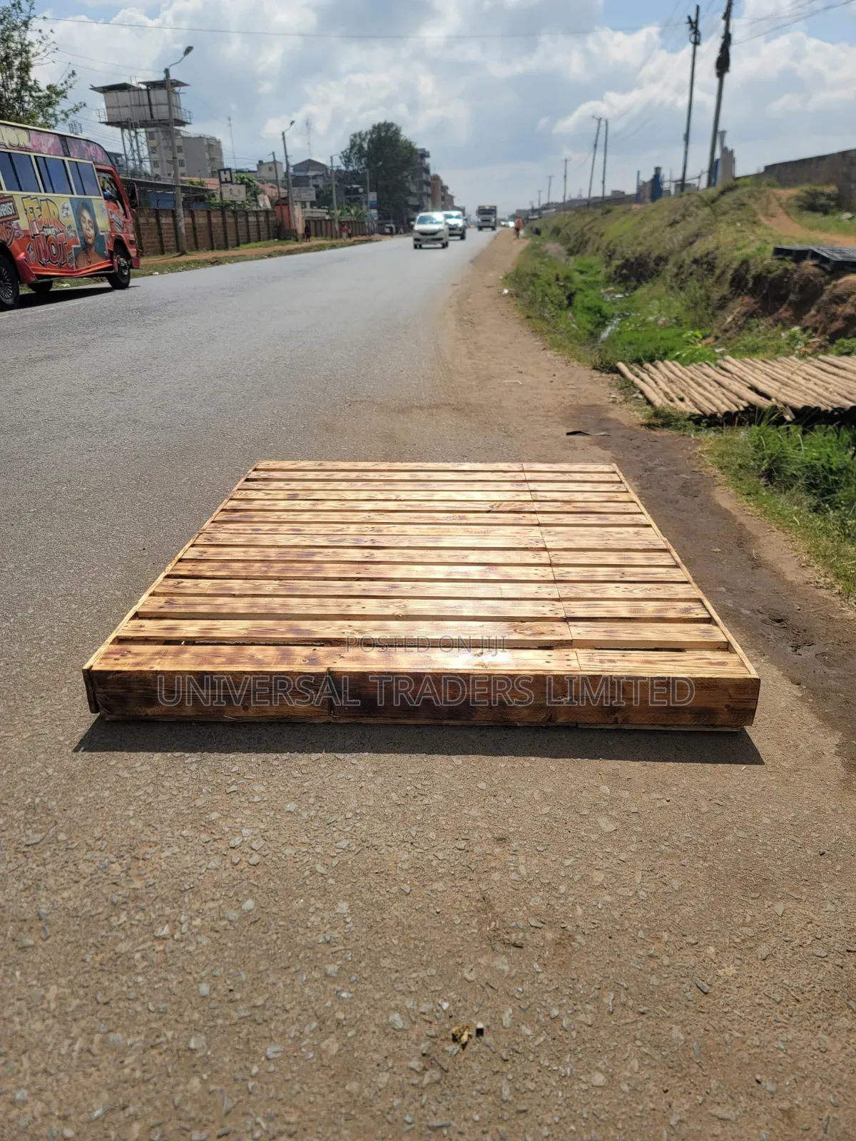 Exquisite Wooden Pallets Bed - Size 5 by 6