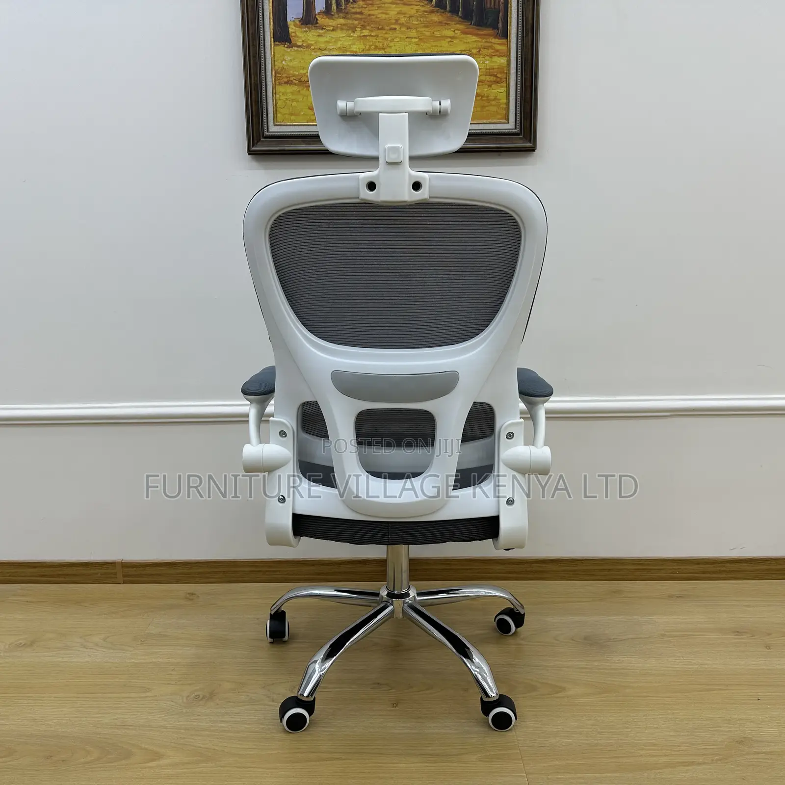 Modern Ergonomic Swivel Orthopedic Chair