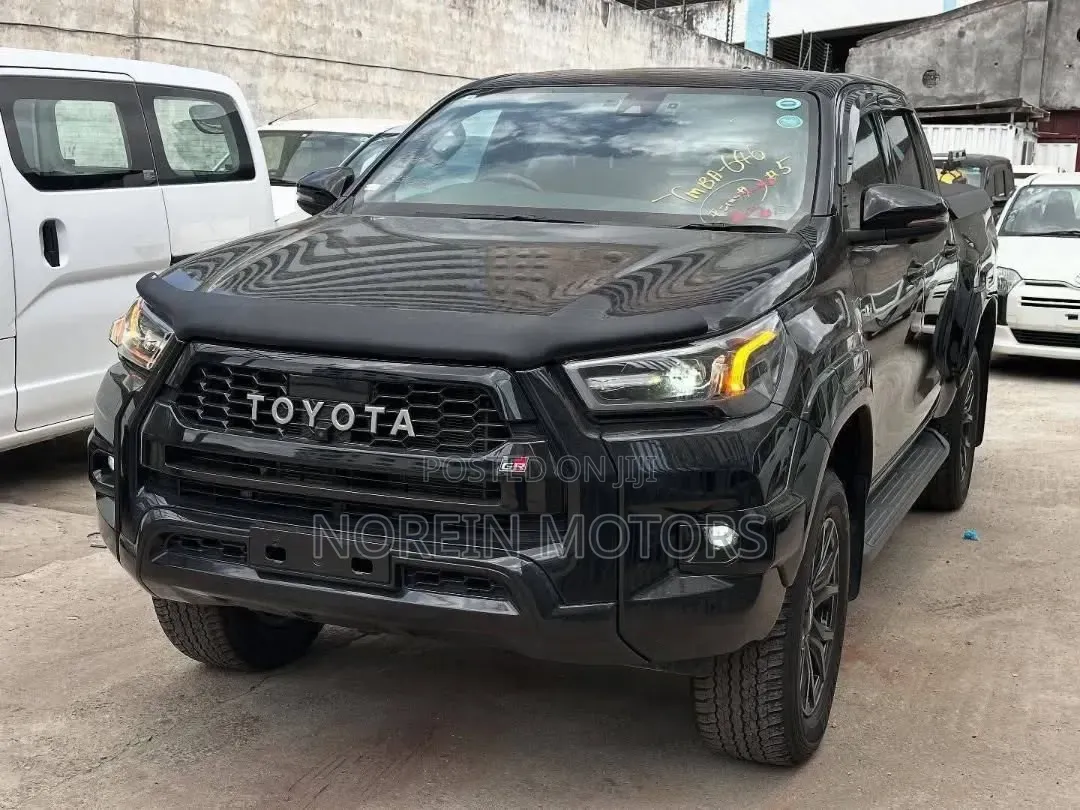 Toyota Hilux Revo Double Cab Deisel 2.4 AWD 2021 Matt Black