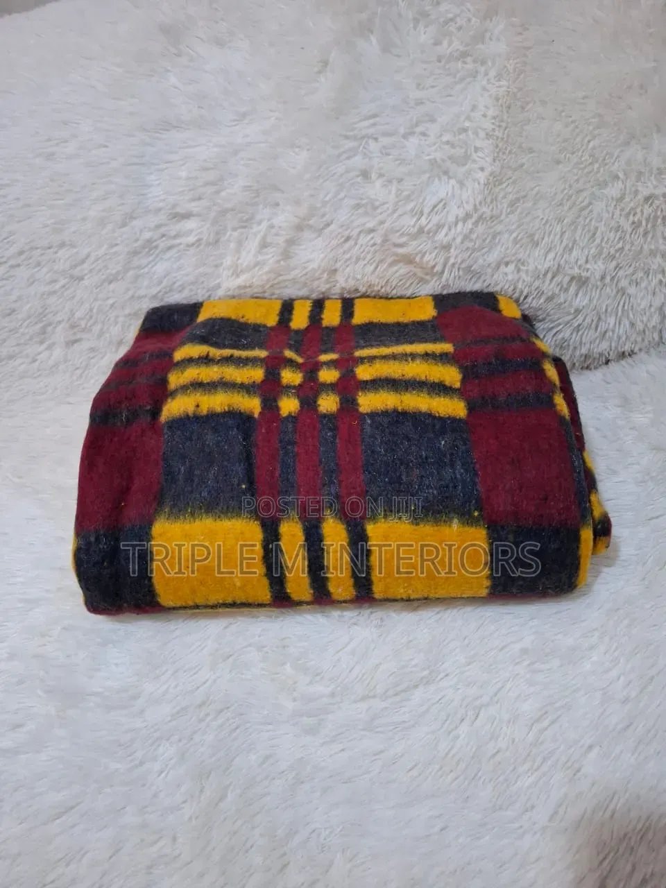 Large Size Heavy School Blanket (137cm X 200cm)