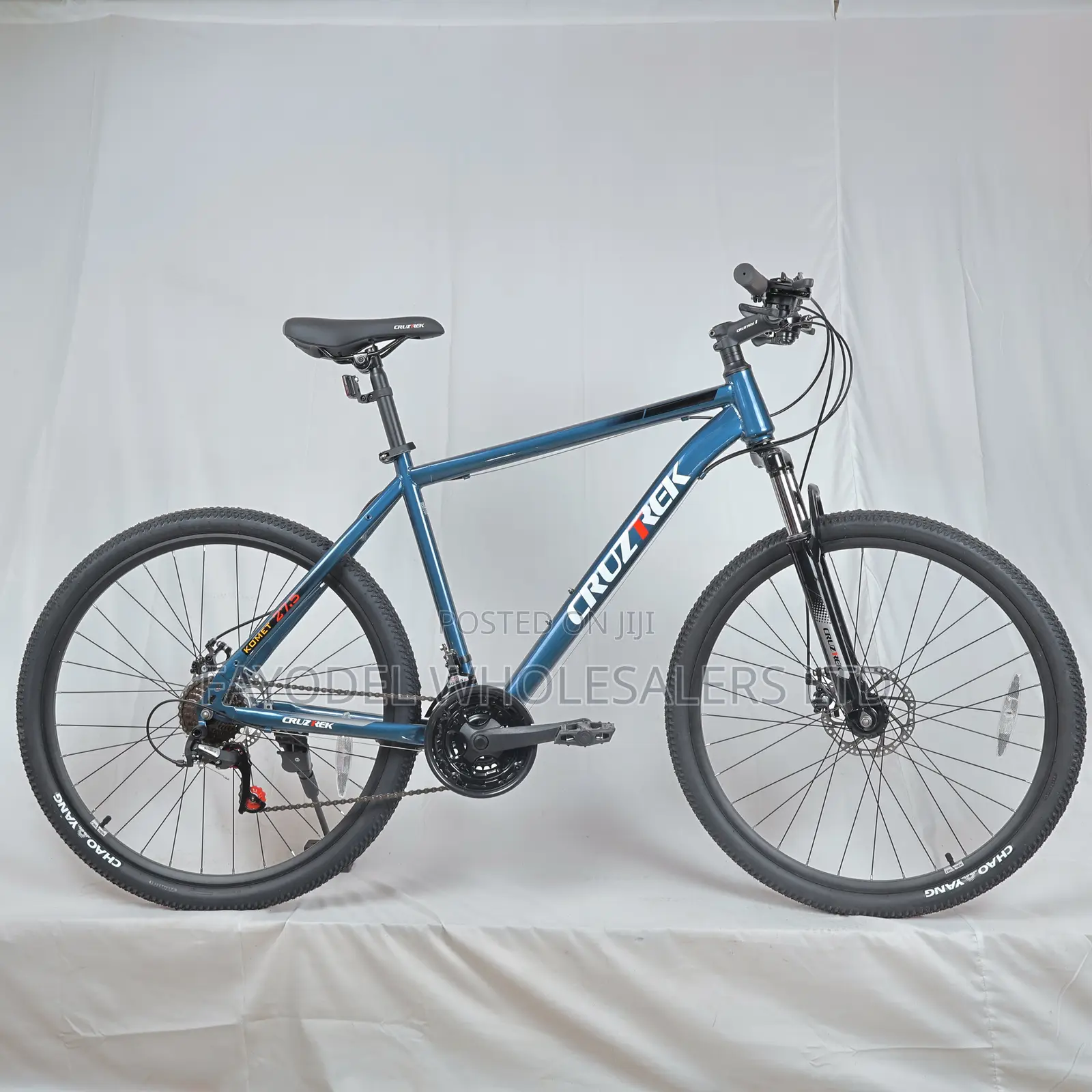 Cruztrek Komet 27.5” Mountain Bike – 21-Speed With Disc Brakes