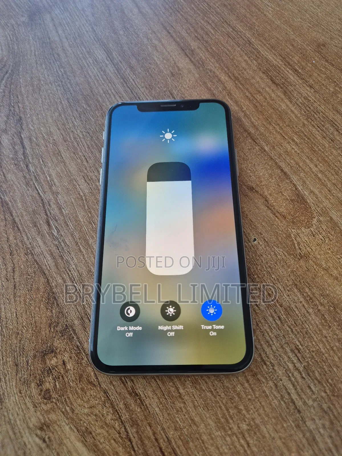 Apple iPhone X 64 GB White