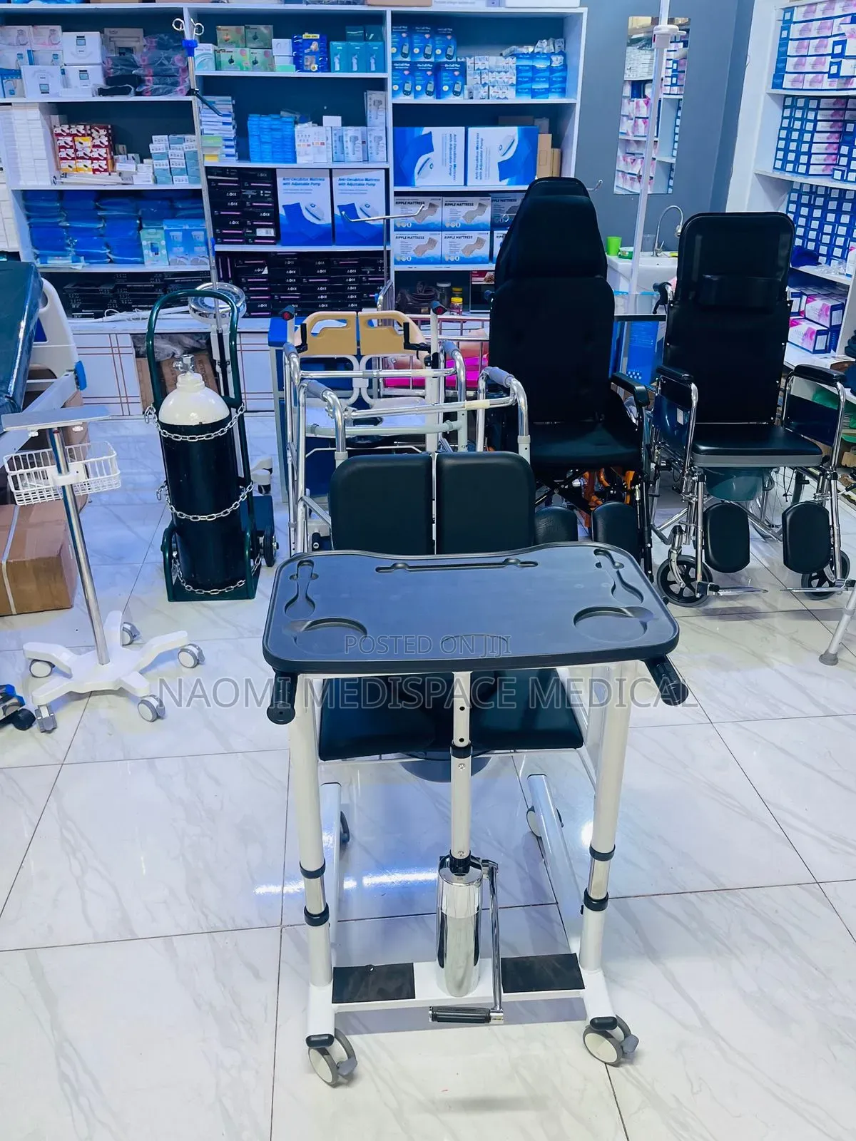 Advanced Hydraulic Patient Transfer Chair With a Feeding Table,Commode