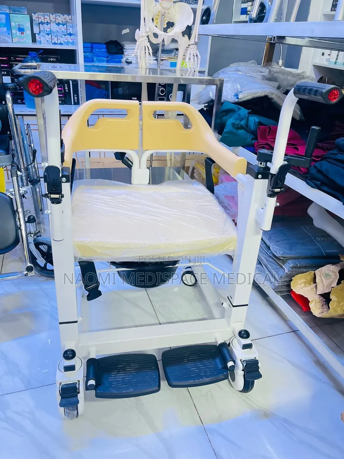 Manual Patient Transfer Chair With Commode