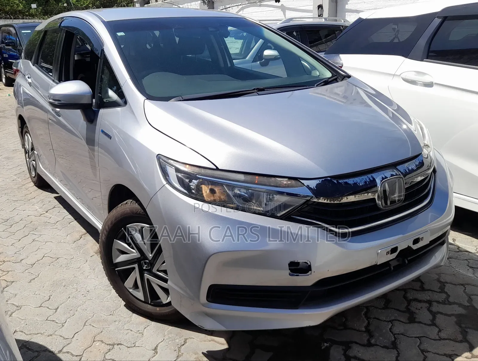 Honda Fit Shuttle 1.5 Hybrid 2WD 2020 Silver