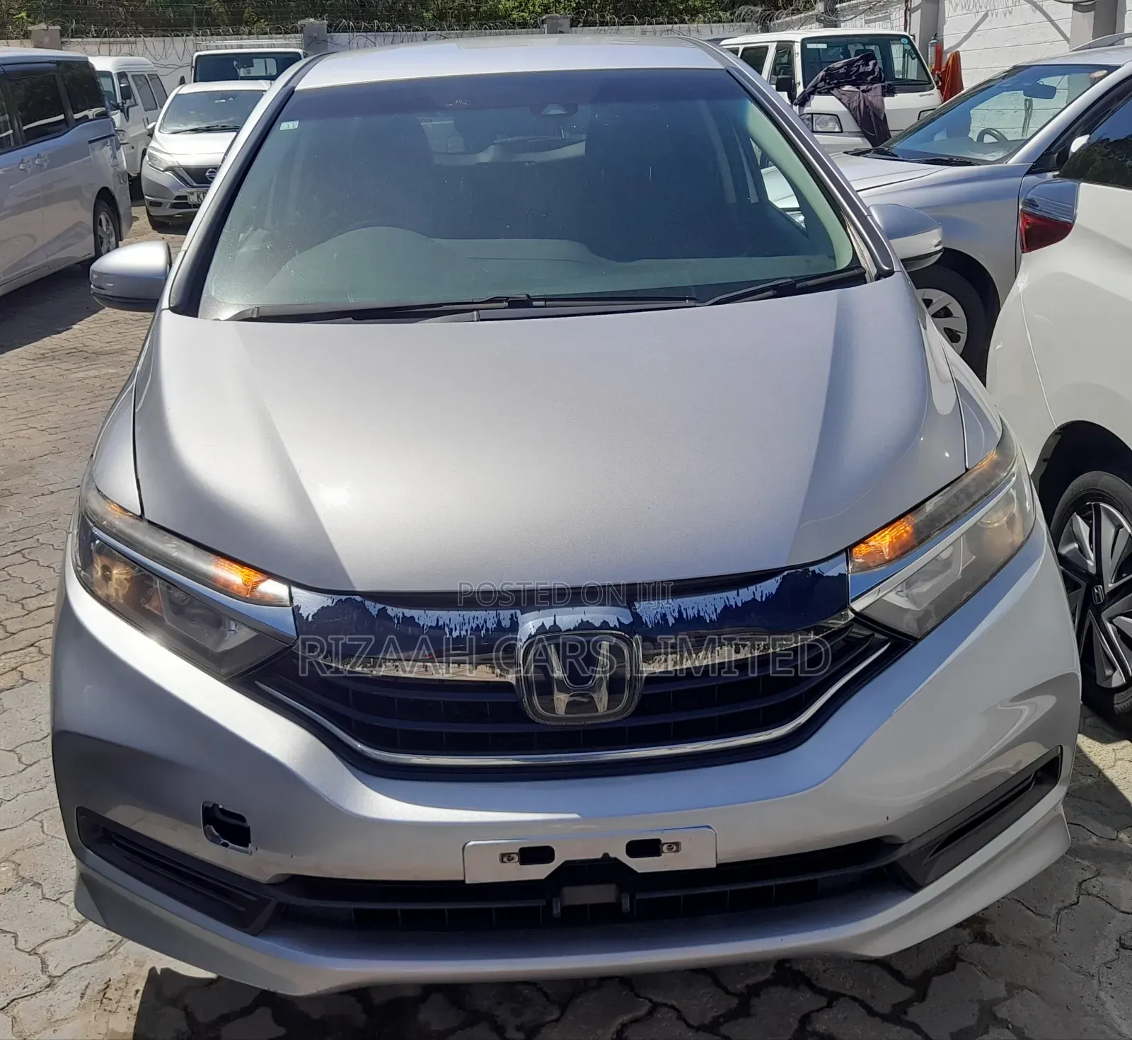 Honda Fit Shuttle 1.5 Hybrid 2WD 2020 Silver