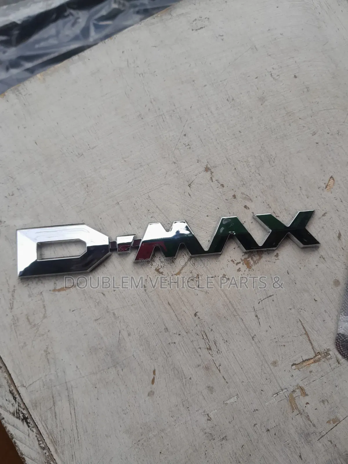 D-Max Dmax Emblem/Name/Logo/Badge Silver Shiny Chrome Universal