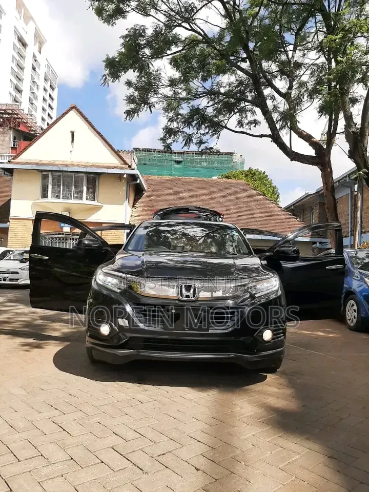 Honda Vezel 1.5 Hybrid 2WD 2018 Matt Black