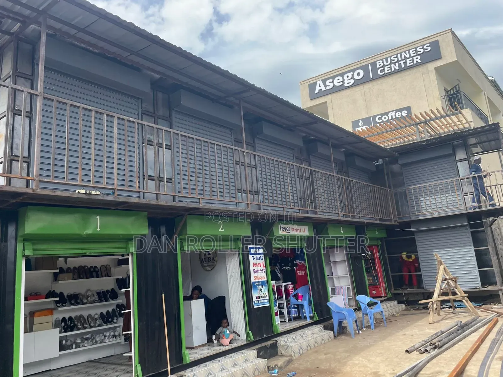 Manual Roller Shutter With Side Tracks