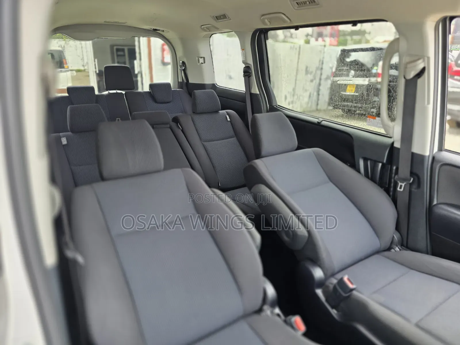 Toyota Voxy 2019 Pearl